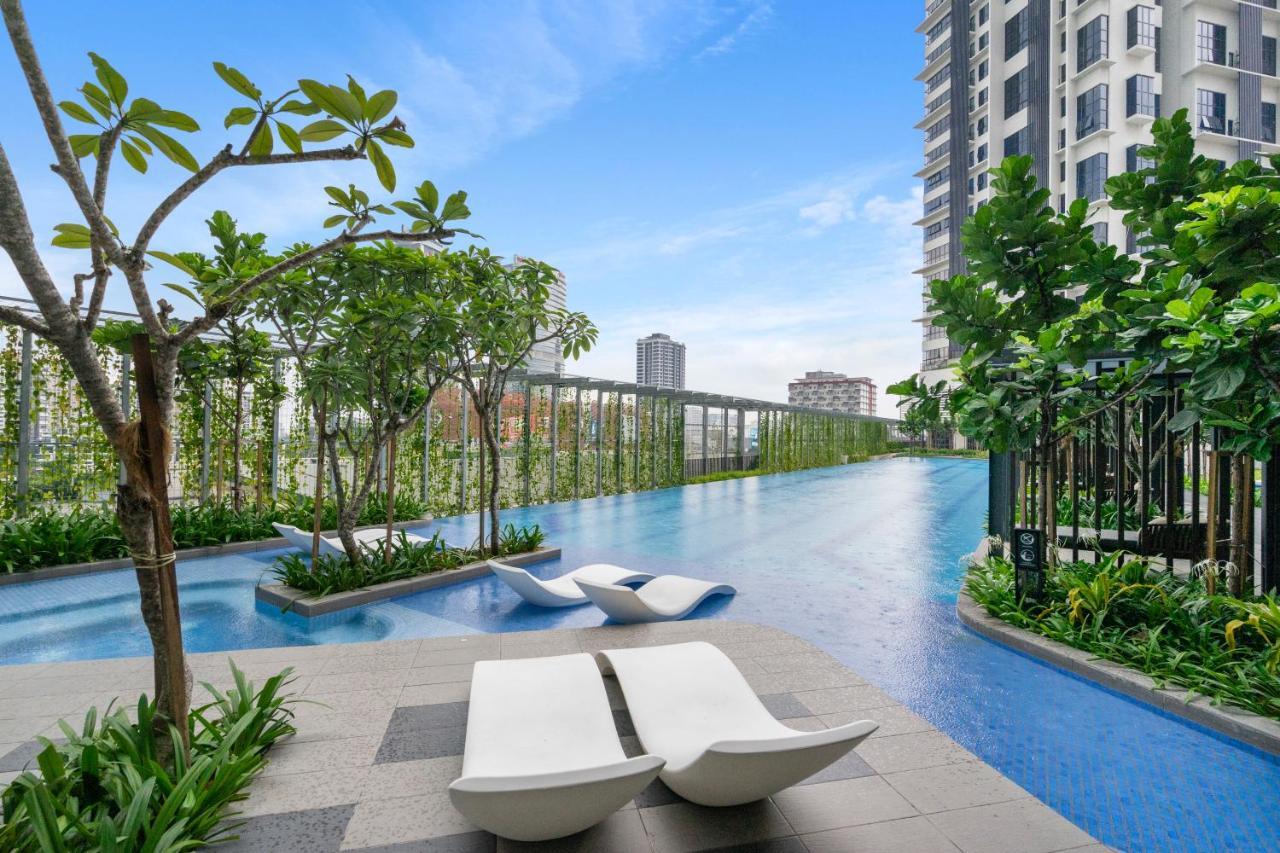 Highpark Suites In Petaling Jaya, Kelana Jaya By Plush Kampong Baharu Sungai Way Bagian luar foto